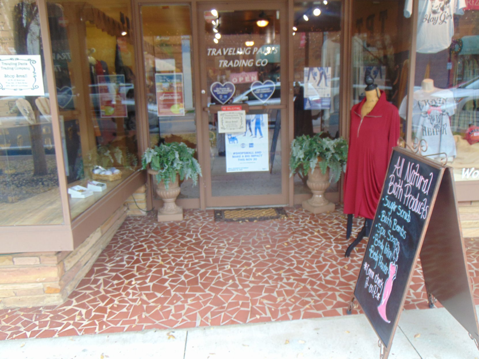 Small Business Saturday (11).JPG